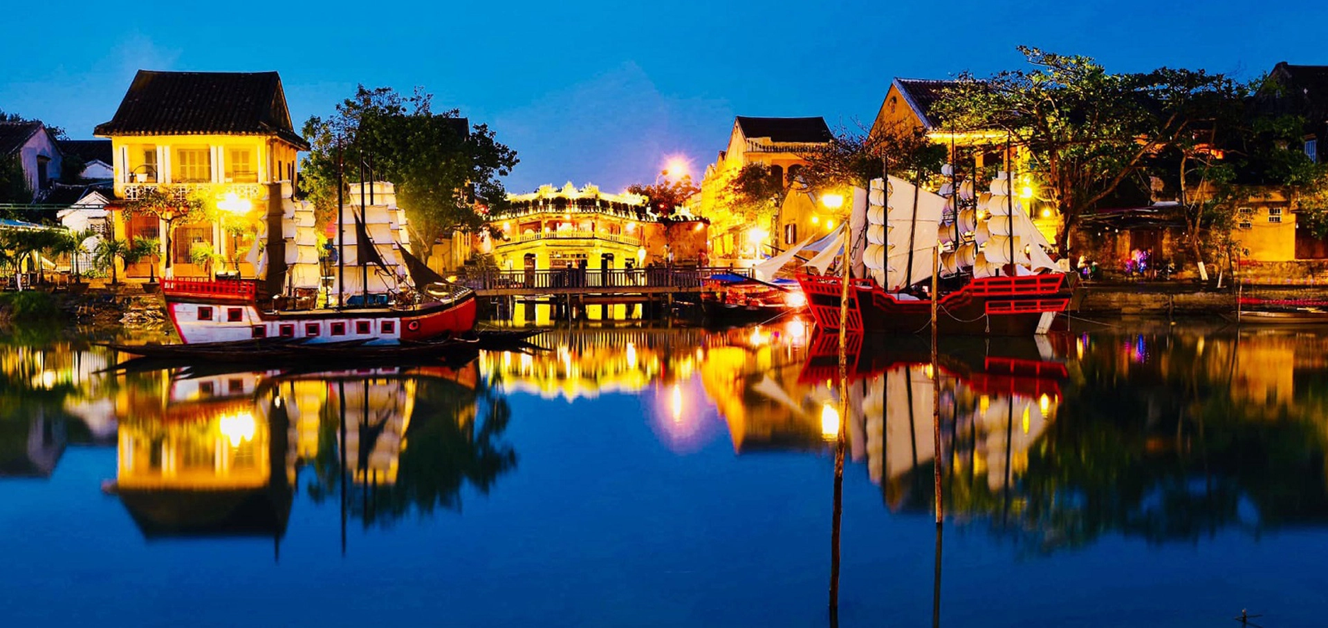 Cham Islands: Where Island Life Meets the Sea Central Vietnam destinations,places to visit in Central Vietnam,Central Vietnam travel guide,best places to visit in Central Vietnam,Hoi An travel,Da Nang travel,Cham Islands,My Son Sanctuary,Hue Vietnam,Destinations in Central Vietnam